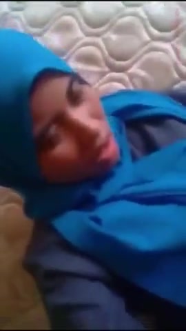 Tudung biru comel melayu blowjob